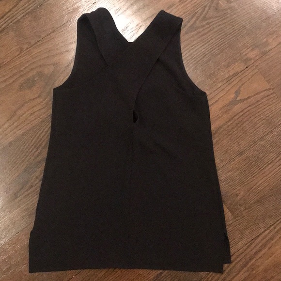 Theory black top! Size small - Picture 2 of 3